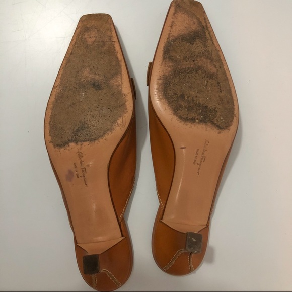 Vintage Salvatore Ferragamo slip-on Italian mules - Picture 8 of 10